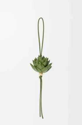 Artichoke-berlock i klassiskt kalvskinn