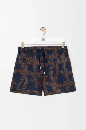 Badshorts i tekniskt yttertyg