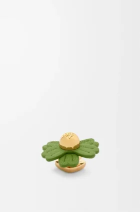 Blombrosch i kalvskinn