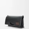 Bob Folded Tote i glansigt, smidigt kalvskinn Bob Folded Tote i glansigt, smidigt kalvskinn