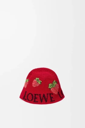 Buckethat i bomull med jordgubbsmotiv