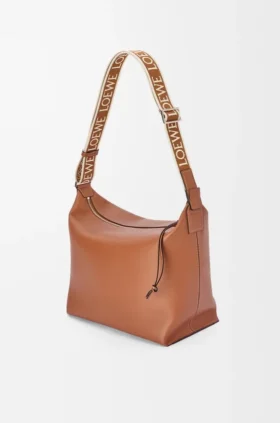 Cubi Crossbody-väska i smidigt, slätt kalvskinn och jacquard
