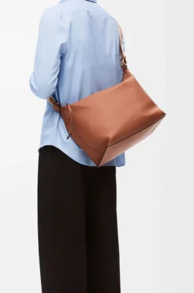 Cubi Crossbody-väska i smidigt, slätt kalvskinn och jacquard