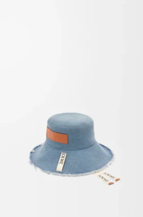 Fransig fiskarhatt i denim och kalvskinn