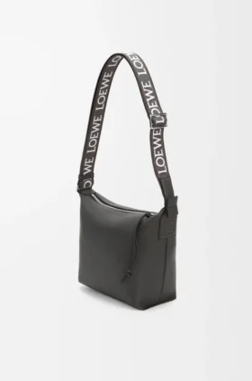 Liten Cubi-crossbodyväska i mjukt, slätt kalvskinn och jacquard