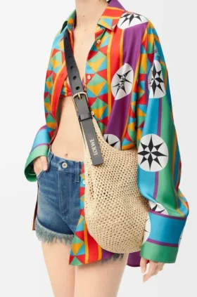 Liten Punch Hole Hobo i raffia och kalvskinn