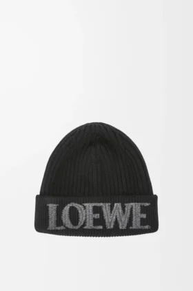 Loewe-mössa i ull