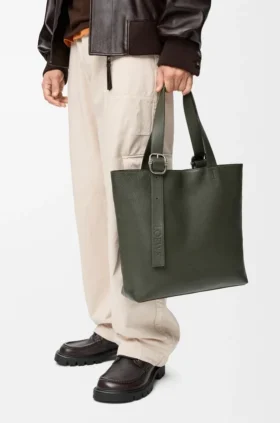 Loop Zipped Tote i mjukt, kornat kalvskinn