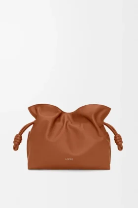 Medium Flamenco-clutch i nappa-kalvskinn