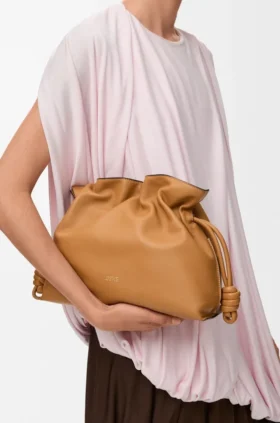 Medium Flamenco-clutch i nappa-kalvskinn