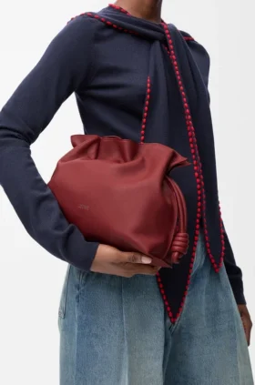 Medium Flamenco-clutch i nappa-kalvskinn