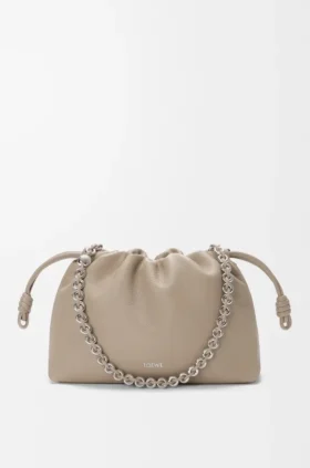 Medium Flamenco Purse i finkornigt kalvskinn