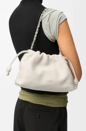 Medium Flamenco Purse i finkornigt kalvskinn