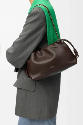 Medium Flamenco Purse i mjukt nappa-lammskinn