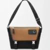 Medium Flex Messenger i canvas och mocka Medium Flex Messenger i canvas och mocka