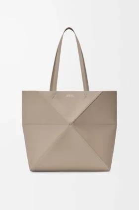 Medium horisontell Puzzle Fold-toteväska i mjukt kornat kalvskinn