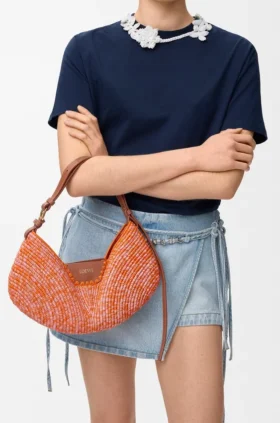 Medium loewe Swing-väska i raffia och kalvskinn