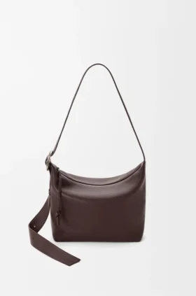 Medium Loop Hobo i smidigt kalvskinn med struktur