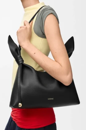 Medium Scarf Bag i slätt kalvskinn