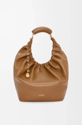 Medium Squeeze Bag i mjukt nappa-lammskinn