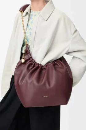 Medium Squeeze Bag i mjukt nappa-lammskinn