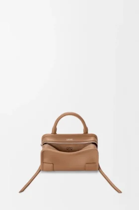 Mini Amazona 180-väska i mjukt kalvskinn Mini Amazona 180-väska i mjukt kalvskinn