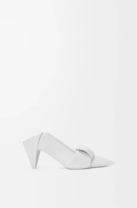 Origami-pumps med flik på baksidan i lammskinn