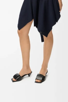Origami-sandaler i lammskinn