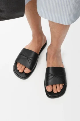 Origami-sandaler i mjukt kalvskinn