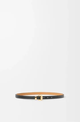 Pebble-bälte i slätt kalvskinn
