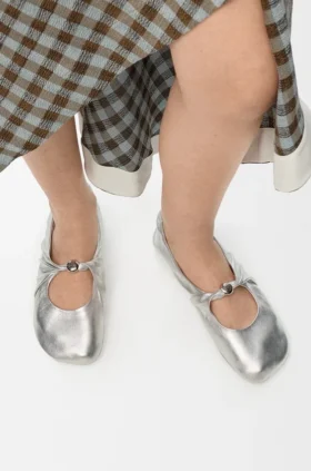 Pebble mjuk ballerina i laminerat nappa-lammskinn