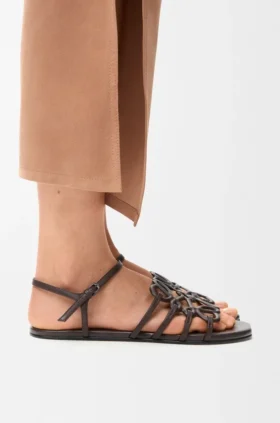 Petal-anagram-sandal i kalvskinn