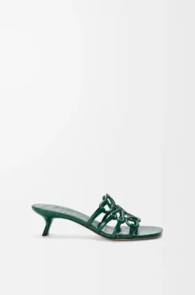 Petal Anagram-sandaler i kalvskinn med krokodilprägling
