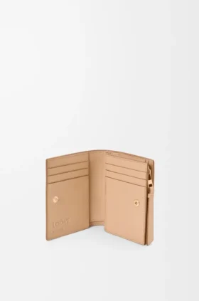 Puzzle Compact-plånbok i klassiskt kalvskinn