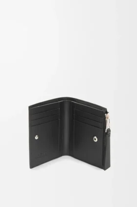 Puzzle Slim – kompakt plånbok i klassiskt kalvskinn