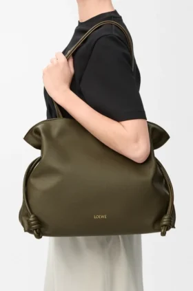 Stor Flamenco-clutch i nappa-kalvskinn