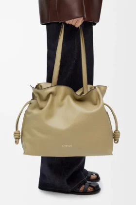 Stor Flamenco-clutch i nappa-kalvskinn