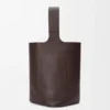 Stor Pebble Bucket i smidigt kalvskinn med struktur Stor Pebble Bucket i smidigt kalvskinn med struktur