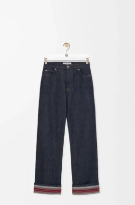 Uppvikta jeans i denim