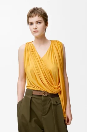 Vändbart Anagram-skärp med bombé-spänne i slätt kalvskinn