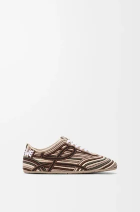 Yago-sneakers i broderad canvas